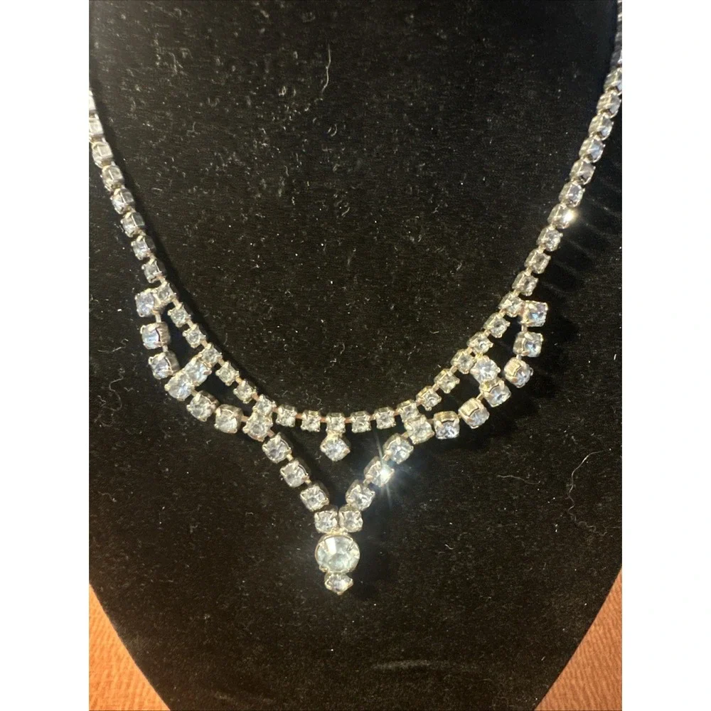 Vtg Blue Rhinestone Necklace With Earrings Screw Back